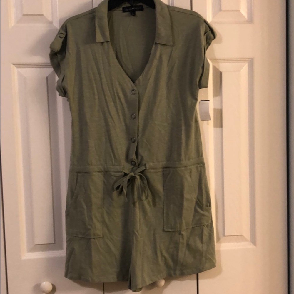 Olive romper Derek Heart